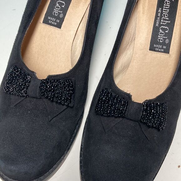 Vintage Black Kenneth Cole Heels Size 8.5 Leather & Suede with Beaded Bow - Picture 1 of 12